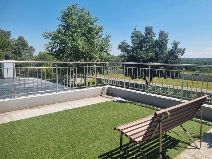 5 Bedroom Property for Sale in Vaalpark Free State